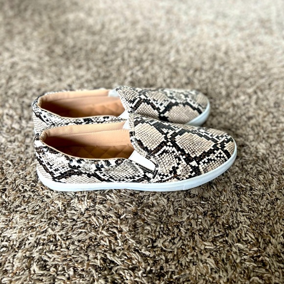 Snake Print Flats - Picture 2 of 2